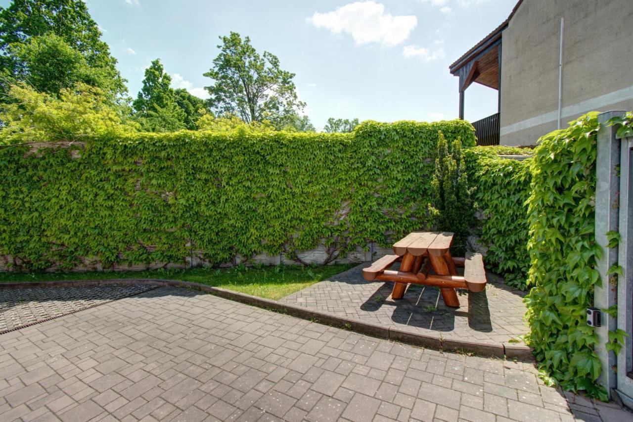 Penzion U Zameckeho Parku Třeboň Exterior foto